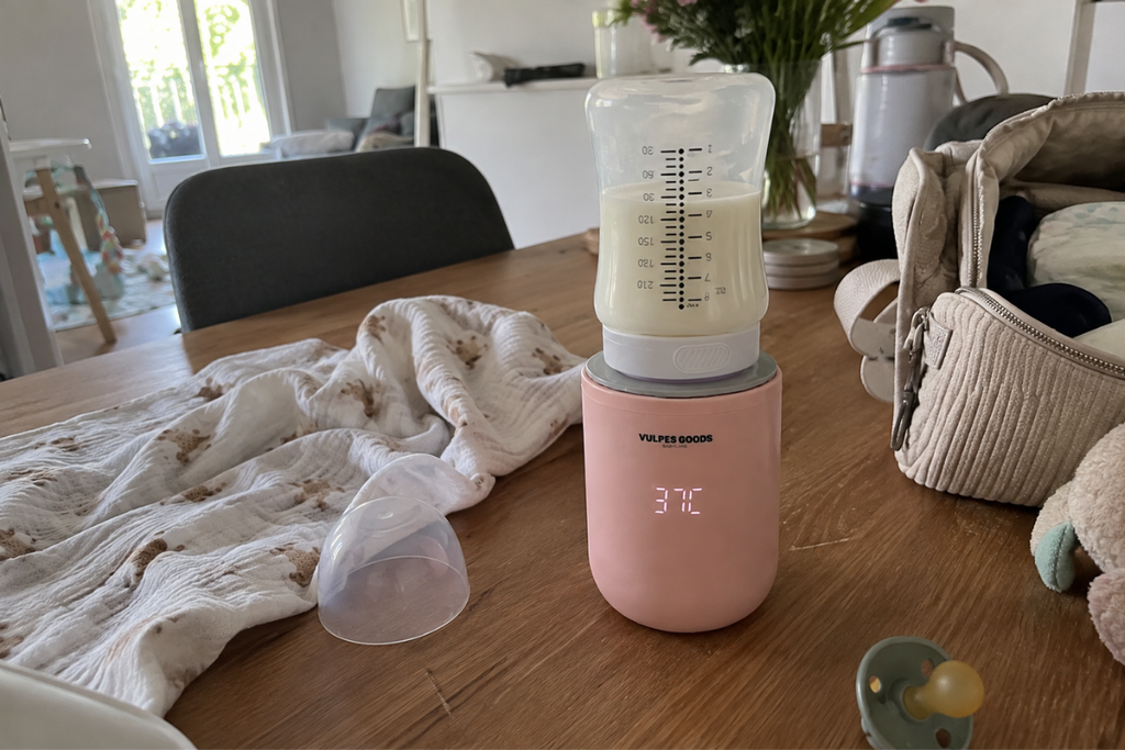 Direct-op-de-fles flessenwarmer aangesloten op babyfles